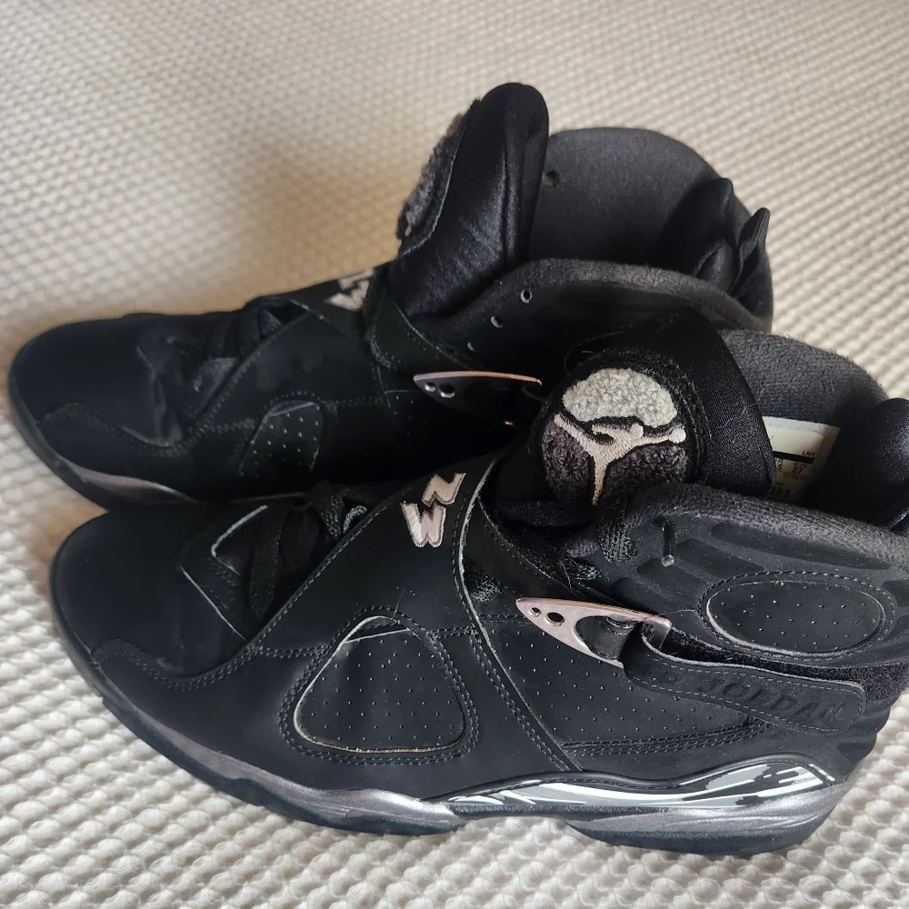 Jordan 8 Retro Chrome - Picture 2 of 10
